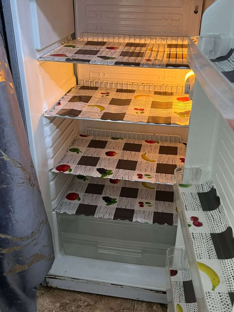 ثلاجة للبيع مستخدمة نضيفة جدا
مصلحة مرة واحدة
العرض60 الارتفاع 170
العنوان بغداد حي العدل 
السعر 250 وبيها مجال


**إذا كنت صاحب هذا الإعلان وتريد حذفه لأي سبب، رجاءا أرسل رسالة إلى الدعم الفني**