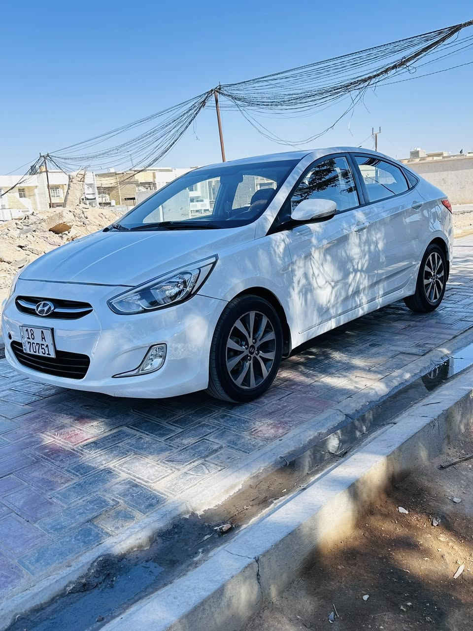 الهم صلي على محمد وآل محمد 🧿
سياره نوع اكسنت موديل 2016 خليجي فول مواصفات فتحه شاشه كامره دواره ادات مكينه 
1600 دوش المرغوب حساسات مكفوله كفاله عاااامه كير مكينه تبريد تدفاء. حداده تخم تاير كله بلادي وحديد رقم بابل سنويه وهزه جديده مداور مباشر ويل كروم جاهزه ب العافيه ع اليخذها 
مكانه كربلاء المقدسه استفسار 
الاتصال  ‭٠٧٨٧ ٧٧٥ ٣٣٠٧‬
