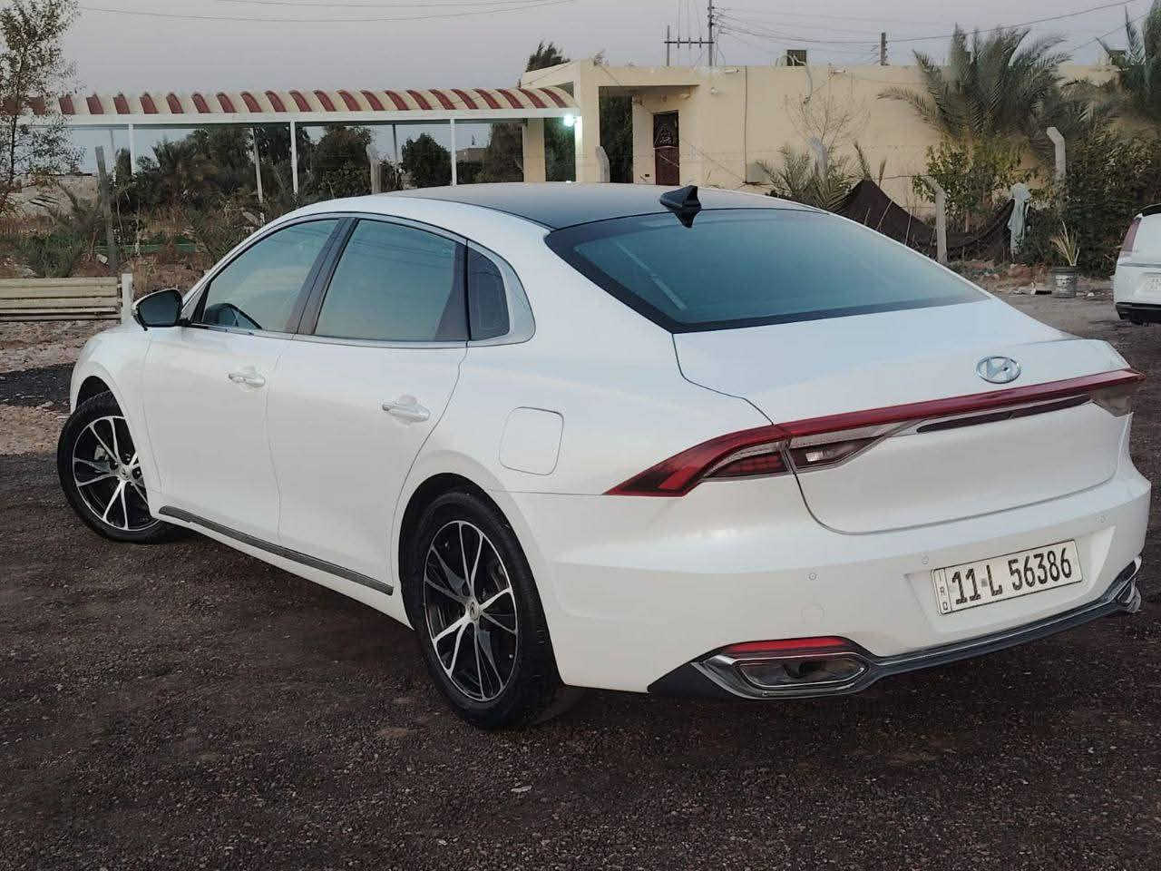 السلام عليكم 
أزيرا 2022 وارد كوري غاز مرقم بغداد مداور ثاني يوم سياره حادثه موضح بلسونار فول مواصفات بصمه تشغيل بصمه ابواب كشن كهرباء شاشه ديجتل هندبريك بصمه تشغيل عن بعد كير طياره كشن جلد تبريد قطعتين تدفئه كشنات حزن ميموري باقي مواصفاته واضحه بلصور مكينه 6 سلندر
سياره جديده وجاهزه بدون اي نقص ماذب عليه ربع 
السعر 175 وبيه مجال مكاني ديوانيه 
***********
