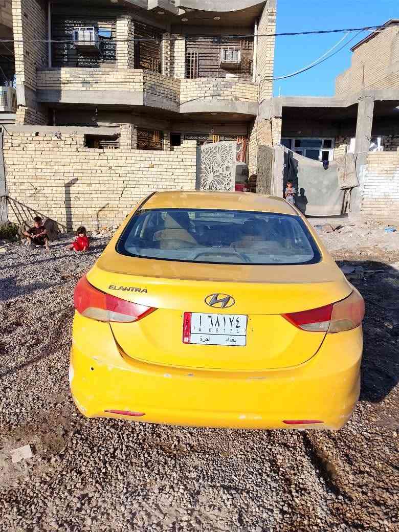 سلام عليكم النترا موديل 2012 خليجي محرك 1600رقم بغداد كير ومكينه وتبريد خير من الله بيه معجون بل قمارة شبر موضح بالصورة السعر 72 وبيهة مجال للاستفسار ***********
