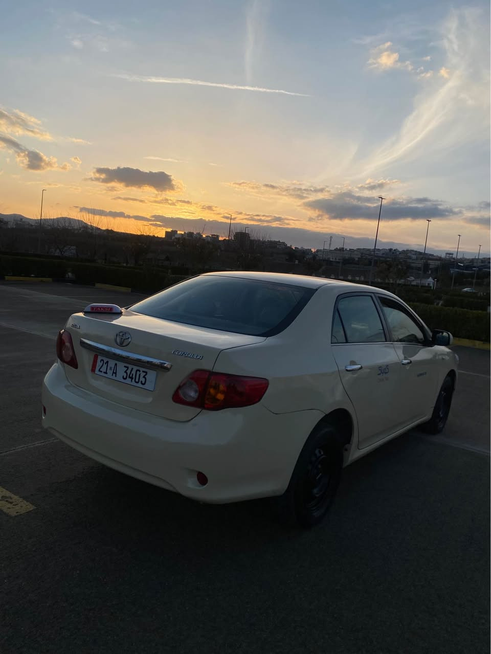 کرۆلا 2009 
بیلاد تەکسی مەکینە 18 گێڕ عادی
سۆنەری دانراوە
سەنەوی تا 2027 تازەیە
113 گەڵاو معامەلە
سلێمانی 

ژم خاوەنی ***********
*********** السليمانية, العراق
