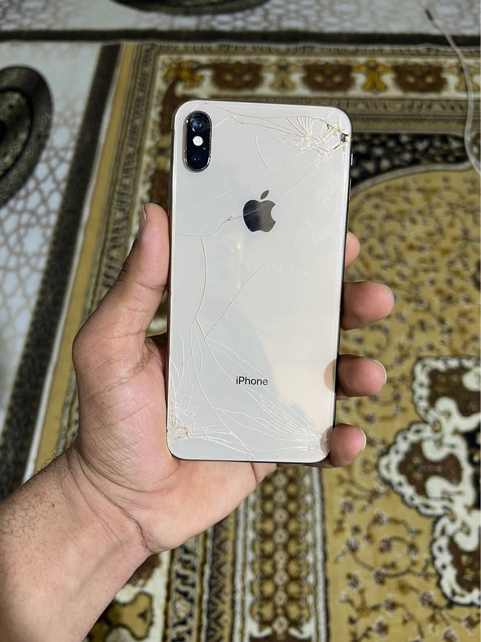 ايفون اكس اس ماكس مكفول جهاز بس ضهره مكسور وبيه كسر بل شاشة مامثر ذاكرة 256 بطارية 78 سعره 160 وبيه مجال قليل رقم *********** السماوا, المثنى
