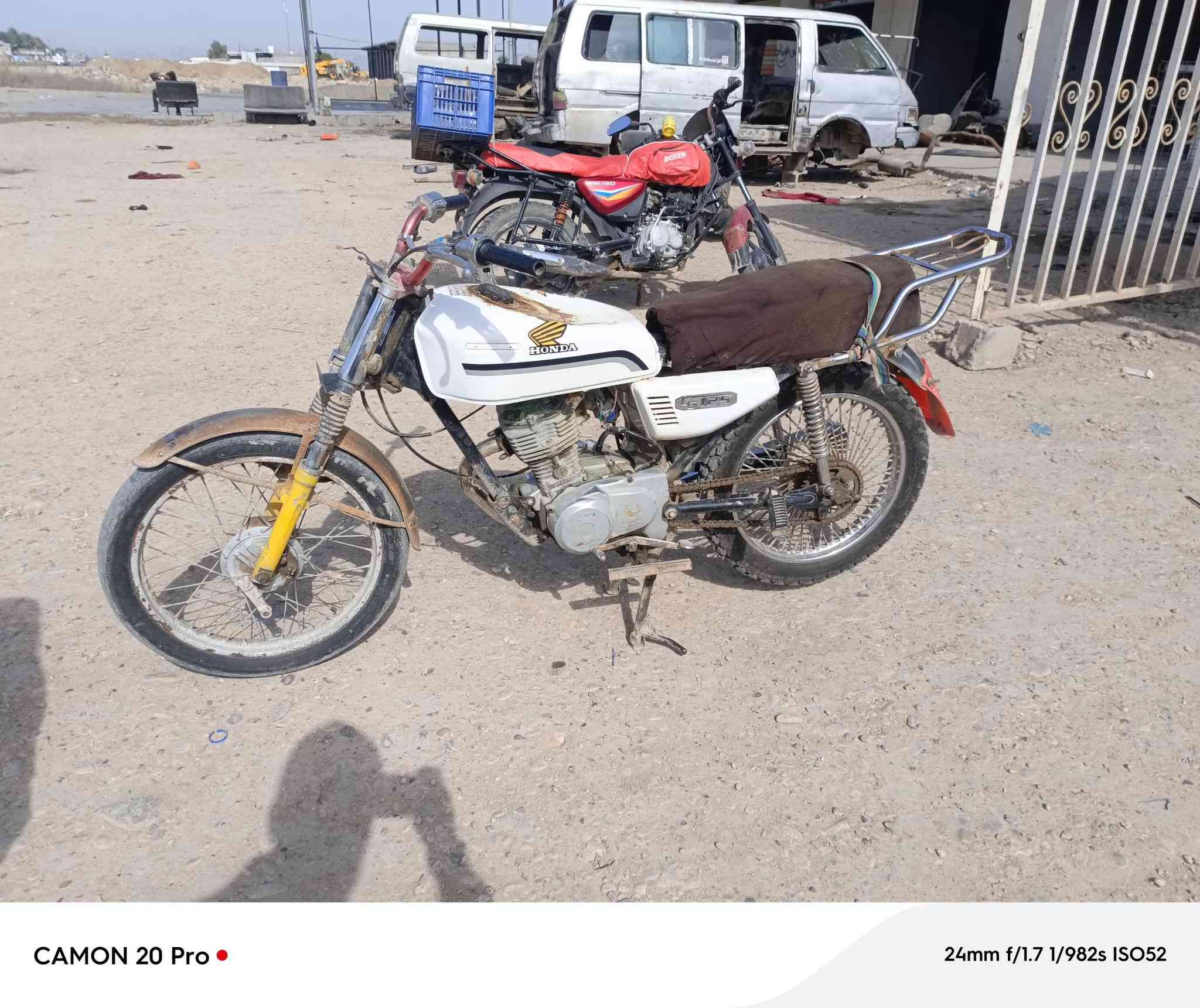 تايكر بدون اوراق كفاله من السرقه شغاله هندر واحد مكانه ديالى قريه الاسود الشارع العام معرض احمد الكرخي الشراي يتصل ***********
