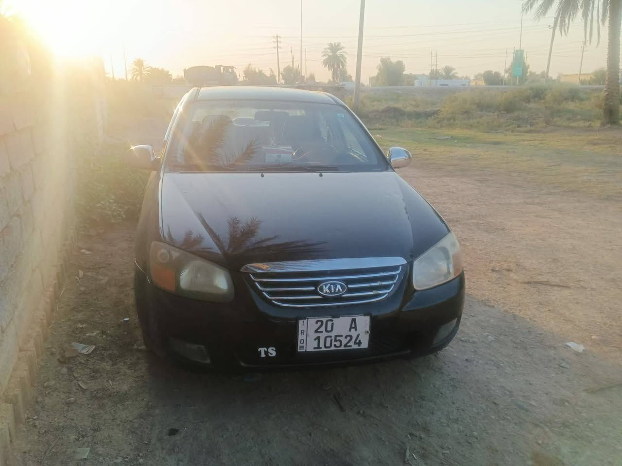 السلام عليكم كيا سبكترا ٢٠٠٧ محرك ٢٠٠٠  كير ومحرك جيد جدا تبريد كمبريسر عاطل فقط  وارد امريكي مصبوغه احزام ضربتها جاملغ الامامي الايمن رقم ديالى دولي مشروع وطني  السعر ٧٧ بيها مجال قليل العنوان بغداد حي العامل قرب دائره الكهرباء عل السريع هاتف ***********
