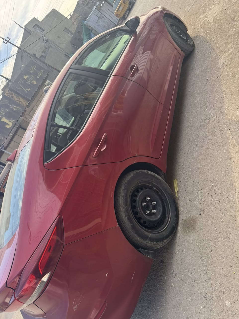 النترا موديل 2017 رقم شمالي 
العنوان الزعفرانيه بغداد 
السعر 112 وبيه مجال 
الرقم ***********
بدون ارباك
