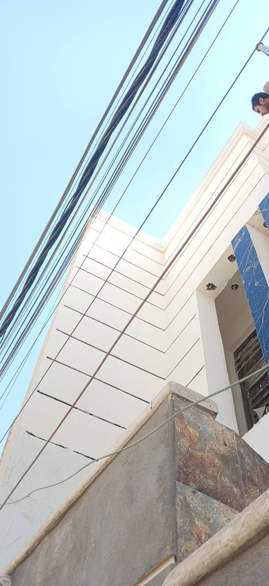 السلام عليكم شغل تغليف واجهيات بالفوم التركي+ لبخ شغل درجه اولى المكان بغداد متفرغ حاليآ ***********📞
