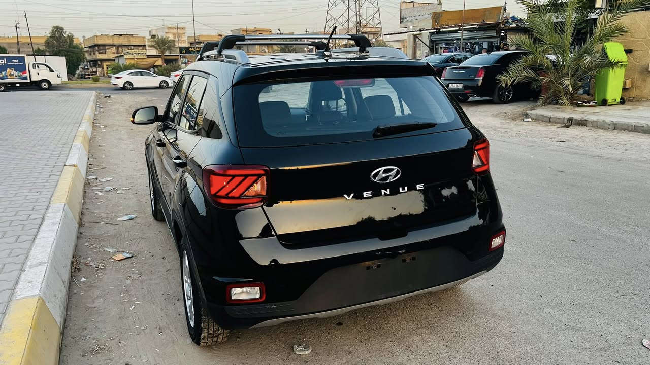 السلام عليكم
هونداي فينو 2024    

دخول جديد بدون رقم السيارة نضيفة وحلوة

فول مواصفات عدا الفتحة

ماشيه ١٢ الف فقط

الحادث موضح بالسونار 
جاملغ ايسر امامي  
محرك : 1600 دبل نوزل

السعر ١٢٨ ورقة وبيها مجال بسيط

🔴 الـــــمـــواصــفـــــات 🔴

📍 اشاير بالمري

📍 لايت زينون لد

📍بصمة تشغيل + بصمة ابواب

📍شاشه ايباد كبيره وسطيه

📍كاميرا خلفيه دواره

📍رادارات أمامي خلفي جانبي

📍تحديد مسار 

📍مثبت سرعة 

📍تحكمات ستيرن كامل

📍3 انظمة قياده

📍تدفئة بالستيرن والكشنات 

📍راكات قمارة

رقم الشاصي kmhrc8a34ru310076

*********** متواجد واتساب  

مكاني بغداد  ‎
