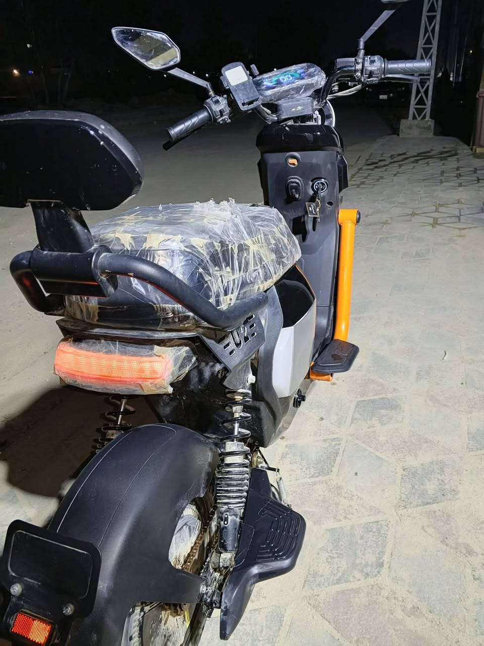 ⚡️🔋 دراجة شحن U2 زيرو 🔋⚡️

🚨 بعدها وضع شركة
📞 الشراي يتصل

🔋 عدد البطاريات: 5
⚡️ السرعة: 60

🔥 نظيفة ومضمونة
💯 مشيها مرتب وما بيها أي مشاكل
⚡️ قوية وتتحمل الشغل

📍 المكان: الديوانية – حي الضباط
📲 الشراي – خاص او يتصل ***********
