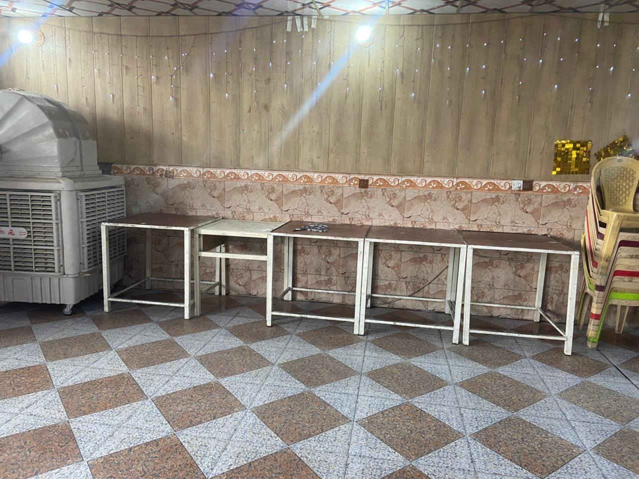 السلام عليكم كوفي للبيع دورة شارع ستين قرب كليه الهادي كوفي تفتح با ٨ صبح خير من الله كمله من كلشي 
***********
