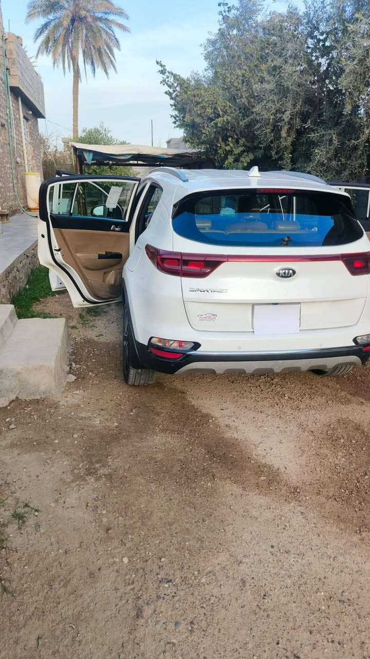 سياره كيا سبورتج ٢٠٢١ بصمه
كير محرك مكفول شركه 
صبغ كشنات سبير شركه 
تدفئه تبريد شركه.. العنوان 
الرمادي.. الحبانيه.. ناحيه السلام... السعر والاستفسار الاتصال على الرقم
***********
