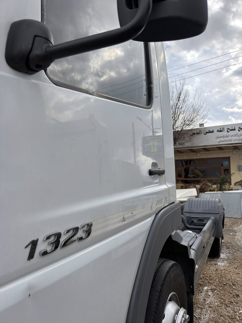 اتيكو موديل 2006 فول موصفات 
تحديد سرعه
هاف
تبريد بلادي
كفل اكسل 
خلفي جوبلس - امامي ورك
صوبه
حجم 1323
محرك 6 سلندر
طول 5 وربع
مسجل تنكر
العنوان السليمانيه
***********
