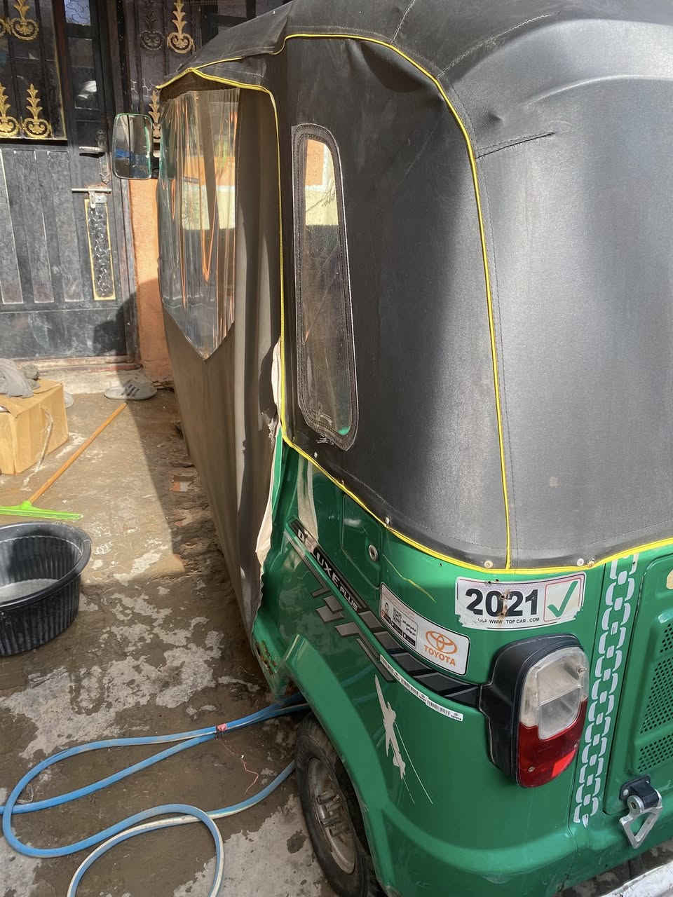 سلام عليكم تكتك البيع مودل 2021/7/30.وقم وسنويه كاشي مابيها بس ضربه بل جابه خفيفه خير من الله اي نواقص مابيها  السعر 6500 وبيه مجال /رفم***********
