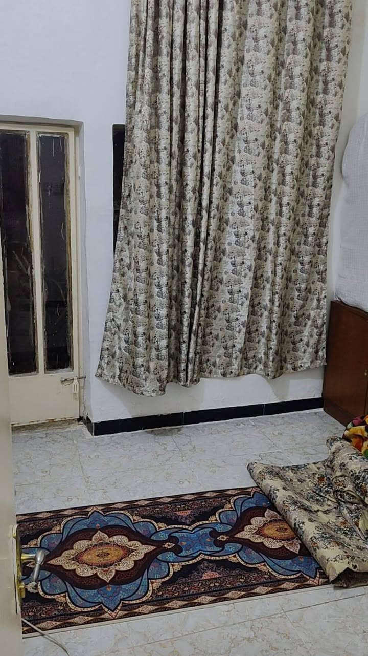 بيت للبيع واجها سبعه إله ربع/نزال 15و20 مساحه في السند 84/واقع حال100 مكان الامين الثانيه قرب كهوه صدام: رقم الهاتف ***********
