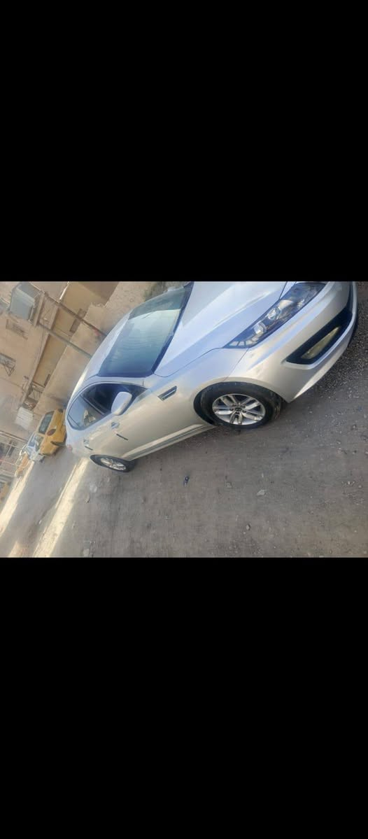 السلام عليكم للبيع فقط اوبتما 2013 السيارة جاهزة كير ومكينة وحدادية تخم تاير جديد  باتري جديد تبريد ثلج متومة ارقام وسنوية السعر 47 وبيها مجال قليل عنواني بابل ***********
