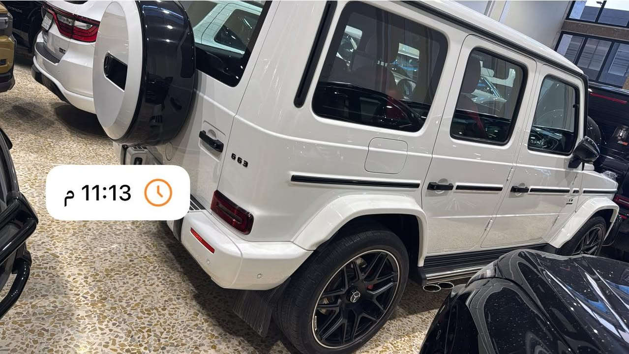 السلام عليكم ورحمة الله وبركاته
جي كلاس 
G 63
AMG
موديل 2021 
ماشيه 17 الف 
 ضمان دولي بصمتين 
داخل احمر. احزام احمر 
شاشات 
كفاله عامه من كلشي 
رقم بغداد باسمي 
بيع او مراوس حسب القناعه 
عنواني بغداد ***********
