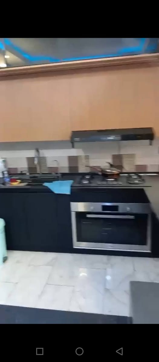 للإيجار في السيدية 🏠
🔹 بيت مساحة 50 متر

🔹 مؤثث بالكامل 🛋️

🔹 يحتوي على غرفتي نوم 🛏️🛏️

🔹 مطبخ 🍽️

🔹 صالة 🛋️

🔹 خدمات كاملة 🚿

🔹 أثاث درجة أولى ⭐⭐⭐

📞 للاستفسار أكثر:

مراجعة مكتب أرض القمة للوساطة العقارية 

 أو الاتصال على الأرقام التالية ☎️📱 

.***********
