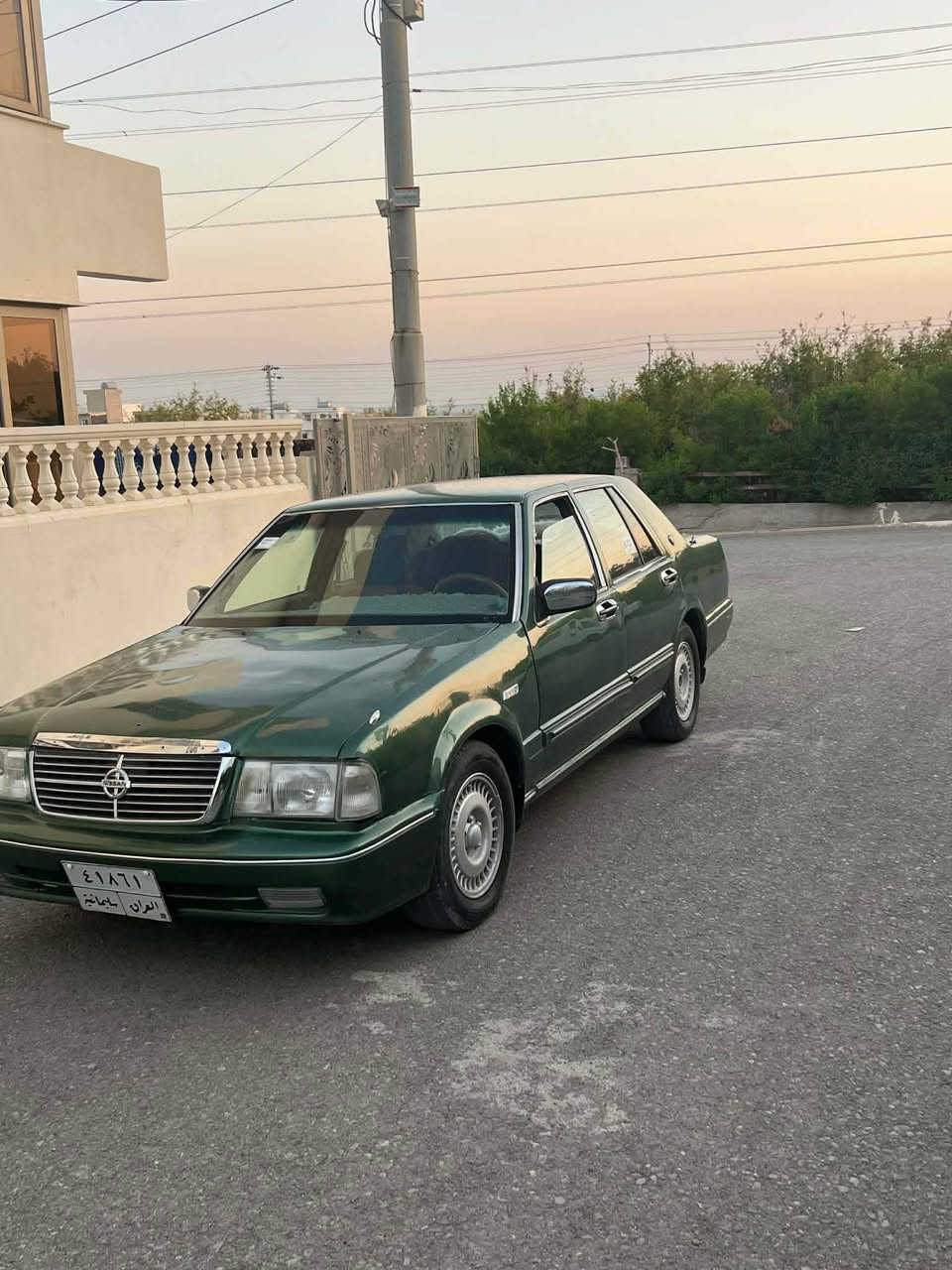 سدريك ٢٠٠١ 
محسن 
گير و مةكينةي تازة تةئمير كراوةتةوة بة شةرتي فيتةر و فةحس 
موس و براوةي بة شةرت 
وةرگةراوي بة شةرت 
جةمپيكي بجوكي پيشي هةية 
سةيارةكة نمونة جوانة ناو شان و سةقفي بة شةرت هيجي پيوة نية 
جوار تاية ويلي نوية 
كارةباي گةرمي و ساردي بة شةرت 
سةيارةكة نمونة جوانة 
توند تؤلي زور زور خؤشة
تةحويل غرامة و وكالة بة شةرت  
نرخي ٣٧ و مةجال 
***********
*********** كويسينجاك, أربيل
