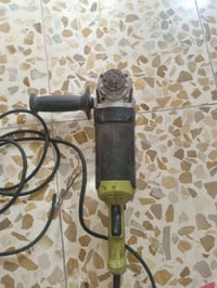 كوسره حجم ١٥٠ نوع Worx نظافه ٨٠% سعرها ٤٥ وبيها مجال ٠٧٧٠٠٠٧٨١٣١