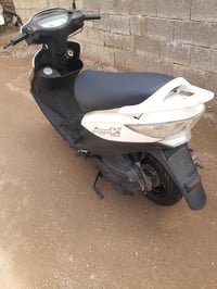 من رخصة الادمن  دراجة كايمكو في تو حديث بالة ياباني للبيع شغالة وجاهزة...