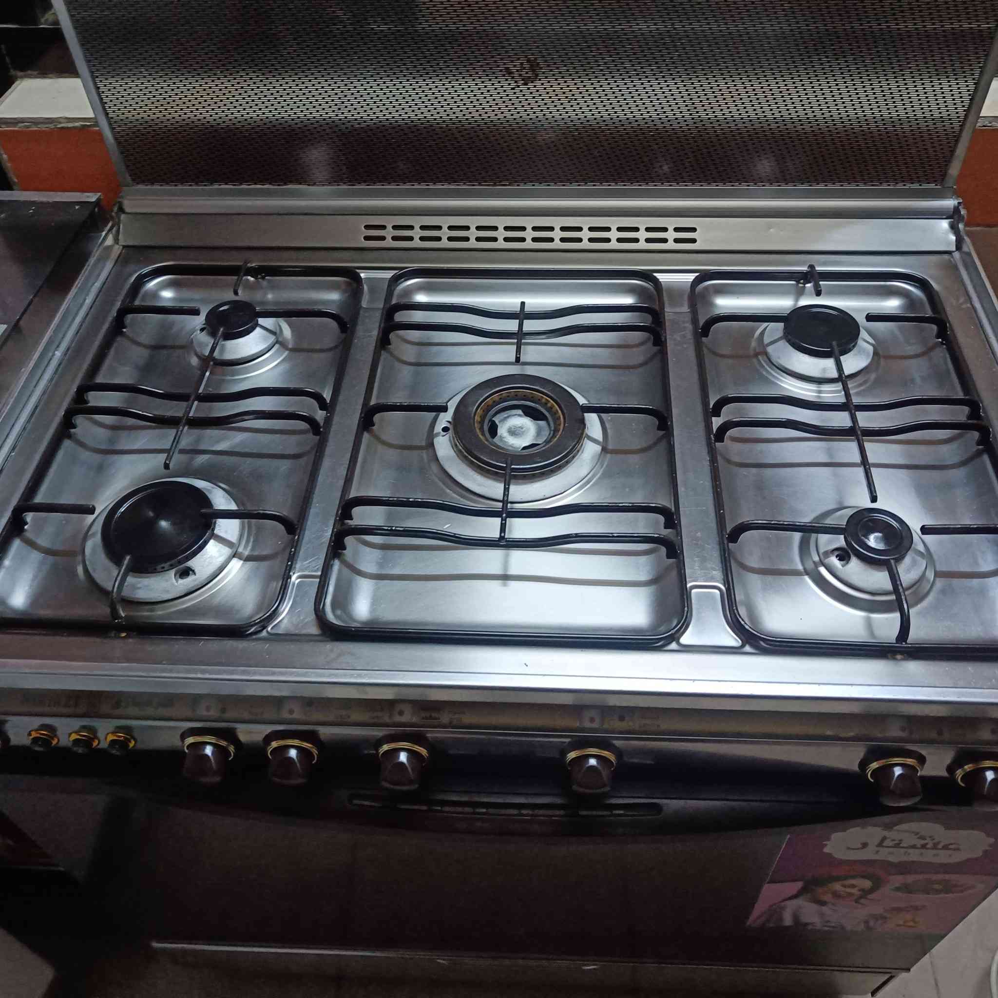 طباخ كريازي مصري شرط الشقل وانضافه مولد 2005السعر 325وبي مجال*********** اتصل
