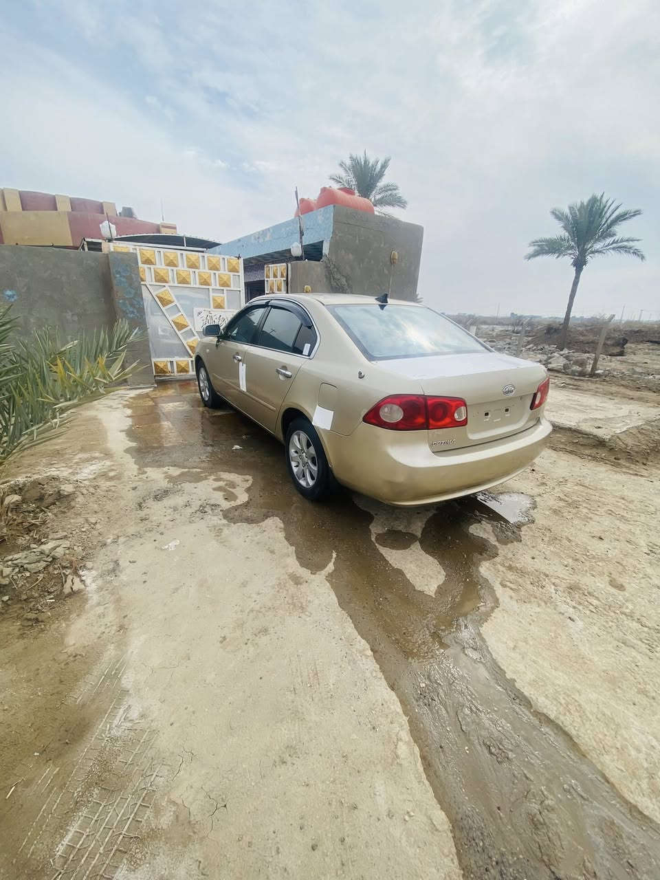 السلام عليكم 
سيارة اوبتما ٢٠٠٨ خليجي محرك ٢٠٠٠ لون ذهبي
رقم بغداد انكليزي بسمي 
سياره مكفوله من الضربه فقط بنيد جارد ومصبوغ ودواير جاملغ خلفي تجي وتشوف بعينك السياره احلى من الصور 
داخل مرتب نصبته حلوه سعره ١٠٣ وبيه مجال للطبين وتجي وتشوف بعينك وذا ماتعجبك السياره انشاءالله تلكه الأحسن مكاني حله بابل رقمي ***********
