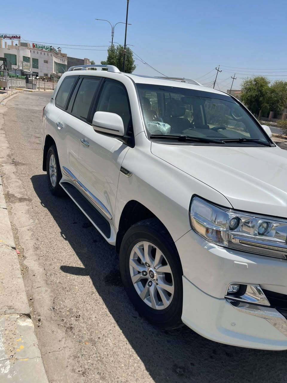 لاندكروز 21  جيهان كفاله عامة من كلشي رقم سليمانية ماشية ٥٧ الف محرك 6 سلندر  سيارة بلادية مواصفاتها معروفة  للاستفسار ***********
