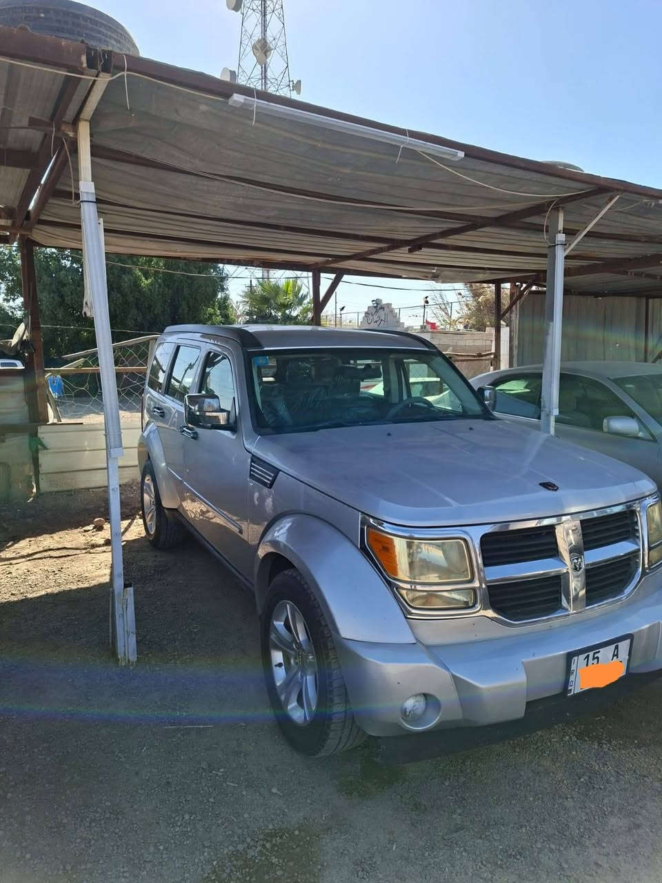 السلام عليكم للبيع او مراوس دوج نترو ٢٠٠٨  ٦ سلندر مكفوله من الضربه بيها صبغ باب واحد اثر جراد جاهزه مابيها اي نقص وبأسمي رقم دولي السعر ٩٠ $ وبيها مجال ***********
