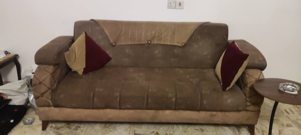 سلام عليكم...
للبيع قنفات 8 مقاعد عراقي المكان الغزاليه نظافه جيده للتواصل على الرقم *********** السعر 300 الف وبي مجال
