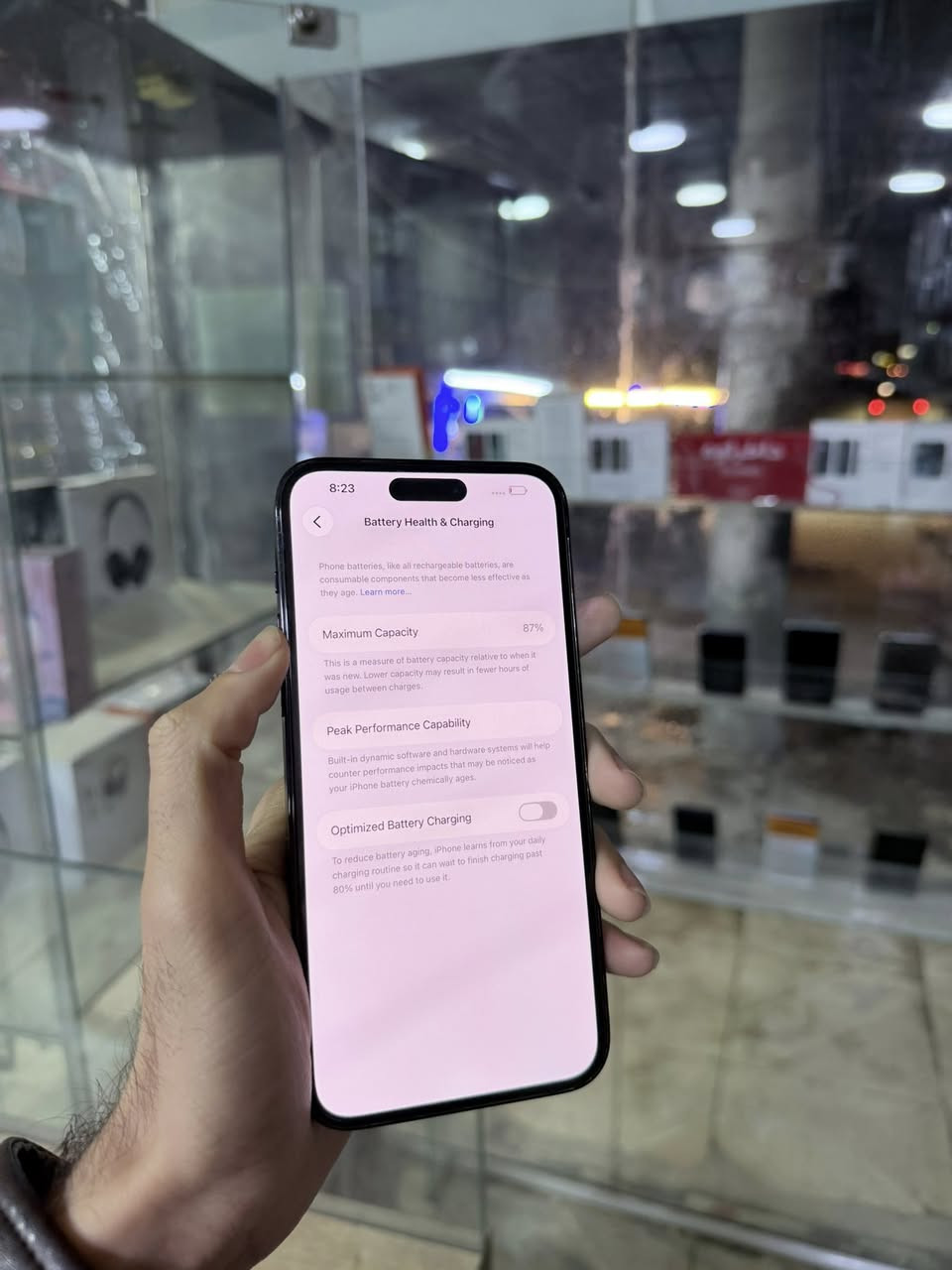 ئایفۆن 14 پڕۆ ماکس 128 گێگا یەک سیم
مۆبایلەکە زۆر خاوێنە هەموو شتێکی بیلادە پاتری لە شەریکەی ئەپڵ گۆڕاوە و مەسجی ئەپڵە ڕێژەی پاتری 87 فەیس ئایدی ئیش ناکا باقی هەموو شتێکی بەزەمان
نرخی ٤٦٠ دۆلارە ناونیشان هەولێر قەڵاتی نوێ 
مۆبایلی هاوکار ژمارە :- *********** 📲
