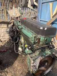 محرك فالفو حجم 420 أنجكتر مكفول شرط الشغل سعره 32ورقه  متوفر محرك فالف...