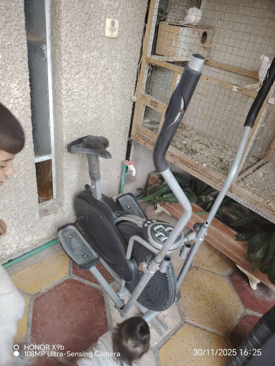 أجهزة رياضية استعمال قليل مكان شهداء البياع التواصل *********** بي وات ساب
