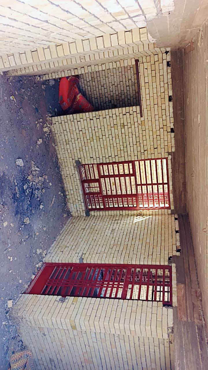 سلام عليكم بيت اللبيع بل دوانب مقابيل صورت سيد بشارع تشابيه المساحه 200متر مكلف بل نشر الستفسار نتصال برقم***********
