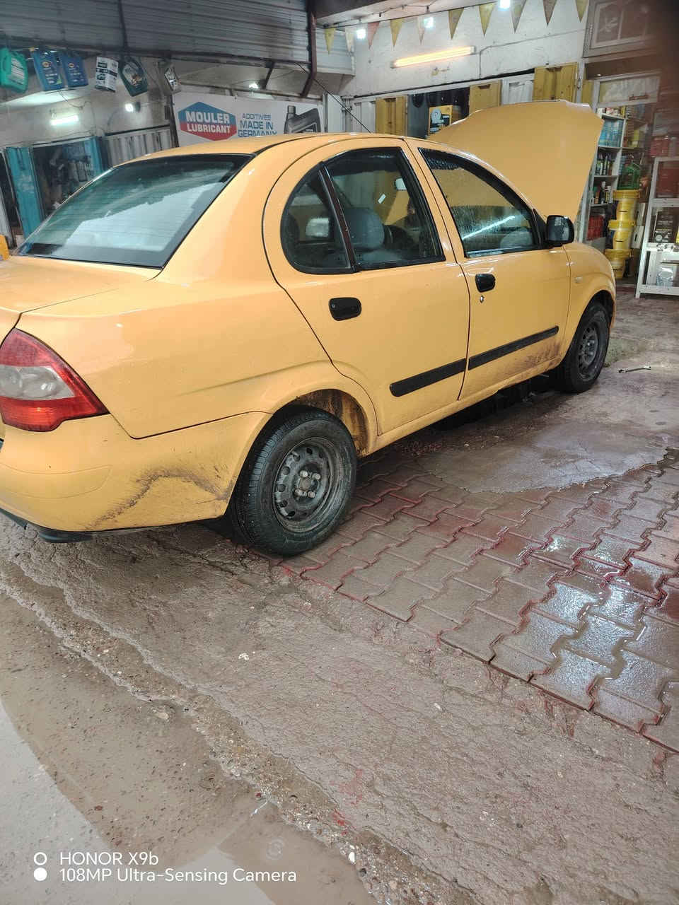 بيع مستعجل للتواصل *********** اتصل وحياكم الله للعلم السيارة جديدة موديل ١٥  كفالة عامة فقط تبريد شوية منقص غاز طخة صغيرة صندوك الخلفي فقط غرامات صفر هيئة مصفر
