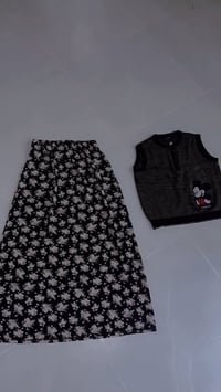 تنوره وتوب • مقاس لارج • يلبس كل الأوزان