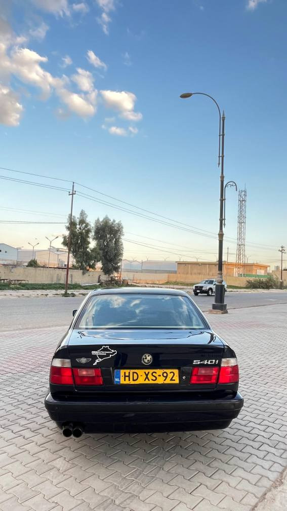 سلام عليكم بي ام محرك 525 1994  سياره تبريد تدفئه بشرط سنويه باسمي لحد 2029 بطاقه بانزين موجود سياره حداديه جديد تاخم امامي خلفي جديد صبغ عام لجماليه بدون ضربه سياره وارد الماني سعر 80 وبي مجال 
رقم هاتف *********** اعذروني مااجاوب تعليق واذا مو شرايه لاتكسر حلالي وشكرا كركوك, العراق
