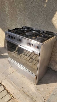 فرن • مطبخ