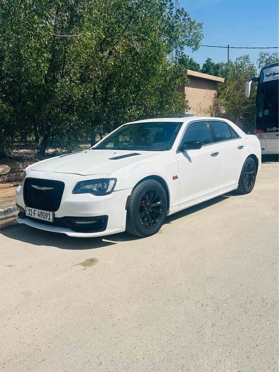 السلام عليكم 
للبيع أوباما فول مواصفات 2013محرك 5700هيمي رقم بغداد 
مكان البصرة الجمعيات 
***********
السعر 130 Singapore
