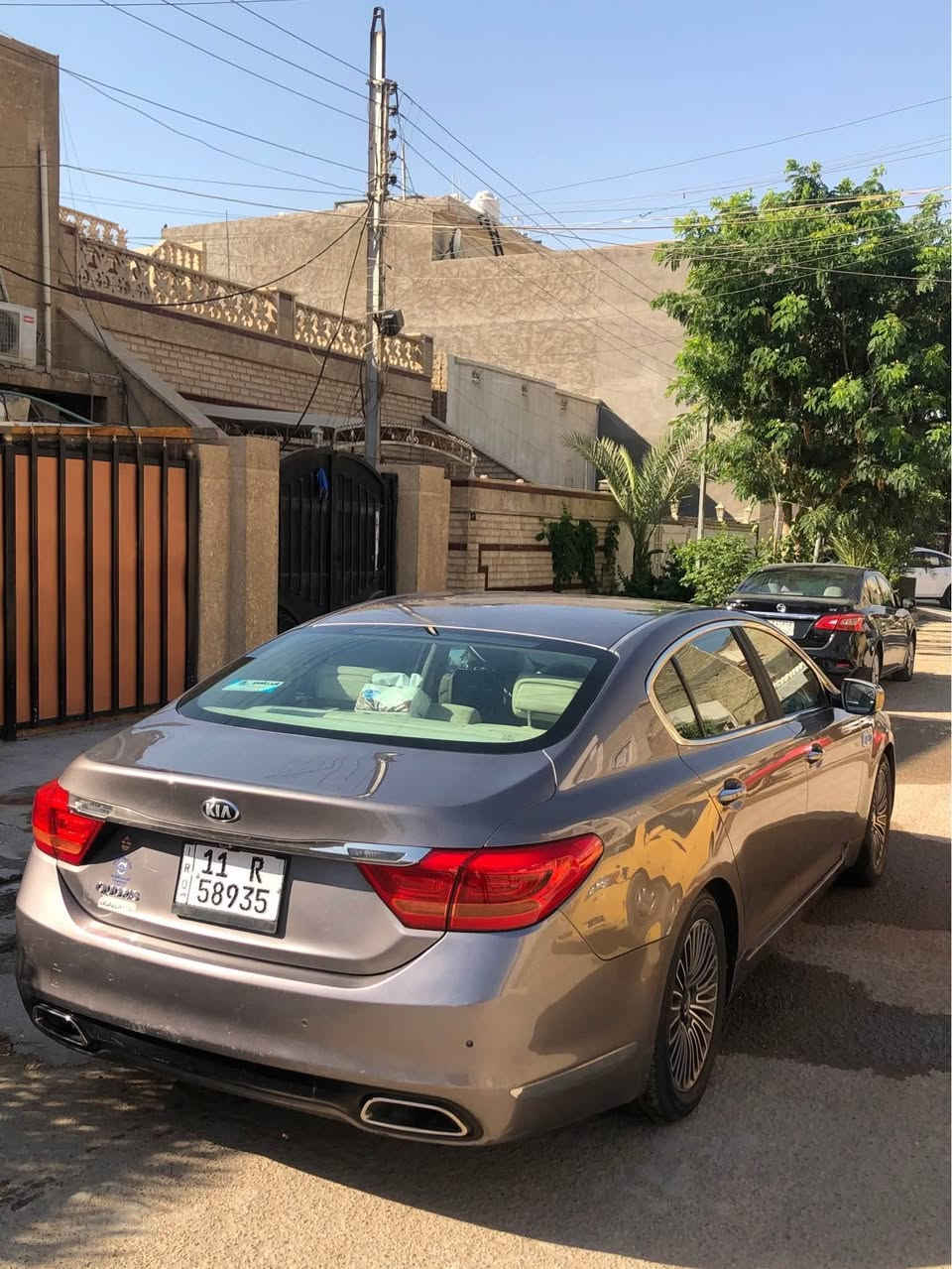 كيا كوريس2013 خليجي شركة الدولية فئه اولى VIP
بعدها بكتلوكات الشركة 
محرك 3800 V6
ماشية ١٤٤الف كيلو
گير 8 نمر كوبرا
جكات السياره شغاله ١٠٠% 
كل الابواب شفط 
الجنطه شفط
بصمه اربع ابواب
ستيرن كهرباء متحرك
ذاكره خزن كشن السائق والستيرن
دبل جام لعزل الصوت والحراره
رادار كل الجهات مع تحذير المنطقه العمياء 
لايتات لد ١٦ عدسه زنون ومتحرك 
زراك لايت
اكياس هواء كهرباء للراحه في كشن السائق والكشنات الخلفيه
بروجكترات لد 
كشنات جلد (النابا) افخم انواع الجلود لون بيجي
جكات تصعد وتنزل السياره
مري شفط وقلاب عالبگ لرؤيه اوضح
مرايات تعتيم للاضاءة العاليه وهيتر 
قماره شامواه فاخر 
كامرات عدد ٤ رؤيه محيطيه 360 درجه والخلفيه دواره مع الستيرن
حساسات امامي خلفي
فتحه سقف
كشنات جلد تدفئه وتبريد امامي خلفي
كشنات كهرباء امامي خلفي
شاشات عدد 3
تحكم ماوس امامي خلفي
الكشنات الخلفيه VIP 
تبريد 3 قطع
حساس مناخ اوتو يتحكم بفتح وغلق الهواء الخارجي حسب نقاوه الجو 
بردات بلادي
ايرباكات عدد 9
سماعات شركه لكسكون 14 سماعه
دمام عدد ٢ امامي خلفي
تحديد مسار
شاشه عرض معلومات عالجامه الاماميه 
العينه شاشه وامكانيه تغيير شكل العدادات حسب الرغبه
هاند بريك بصمه كهرباء
نضام اوتو هولد
انضمه قياده عدد 4 عادي وايكو وسبورت وثلج
نضام مانع انزلاق ABS
نضام تراكشن كونترول 
نضام حزام امان كهربائي
مثبت سرعه ورادار تفاعلى 

تحويل شوكت ميعجبك بأسمي رقم بغداد الدولي 
بيهة صبغ جاملغ امامي ايمن رش فقط بدون دواخل ولا ضربة بغداد, العراق


**إذا كنت صاحب هذا الإعلان وتريد حذفه لأي سبب، رجاءا أرسل رسالة إلى الدعم الفني**