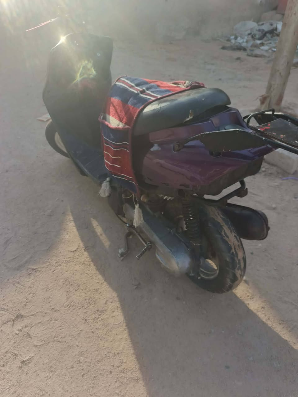 السلام عليكم عندي دراجه بيجي دراجه شغاله خير من الله مكان نجف حي النداء وهذا رقمي *********** سعر 180 بيها مجال
