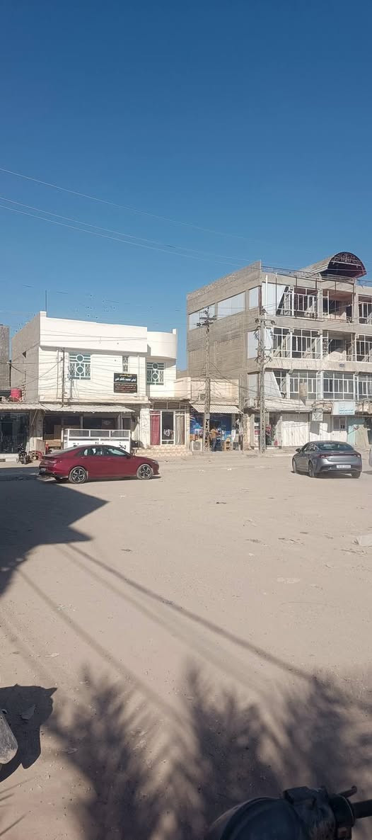 بيت معروض للبيع مساحه 125متر 3طوابق منطقه 17تموز مركز الثوره تحديدن مقابيل مستوصف الزهراء
موقع تجاري متوفر كل شيء مجاوره من محلات تجاريه واسوك كبير وشارع رئيسي الستفسار عله رقم .طابو صرف***********سعره230او بي مجال
