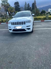 جراند شيروكي سومت • ٦ سلندر ٣٦٠٠ • حادث ٣ قطع