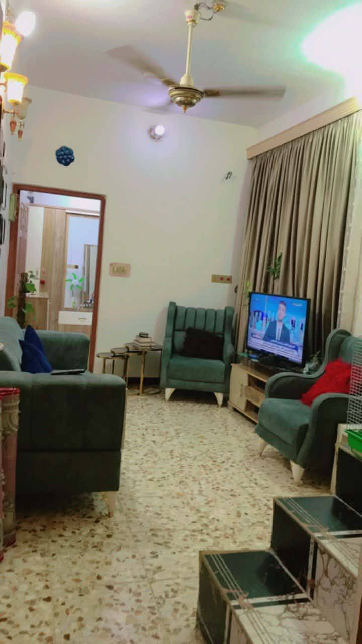 سلام عليكم دار للبيع المساحة 100متر دار كامل الاساس كونكريت البيت اعكادة بيت نظف كاشي سيراميك كهرباء درجة اولة مي درجة اولة مشمول بل تطويب السعر 38 مليون وبي مجال للشراي *********** الرقم موجود لايتوجد فيس بوك
المكان النجف الاشرف كوفة حي ميسان نهاية الكيات شارع الزوار
