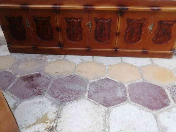 معرض للبيع موضح بالصور كدامكم السعر 65 وبيه مجال للتواصل ***********
