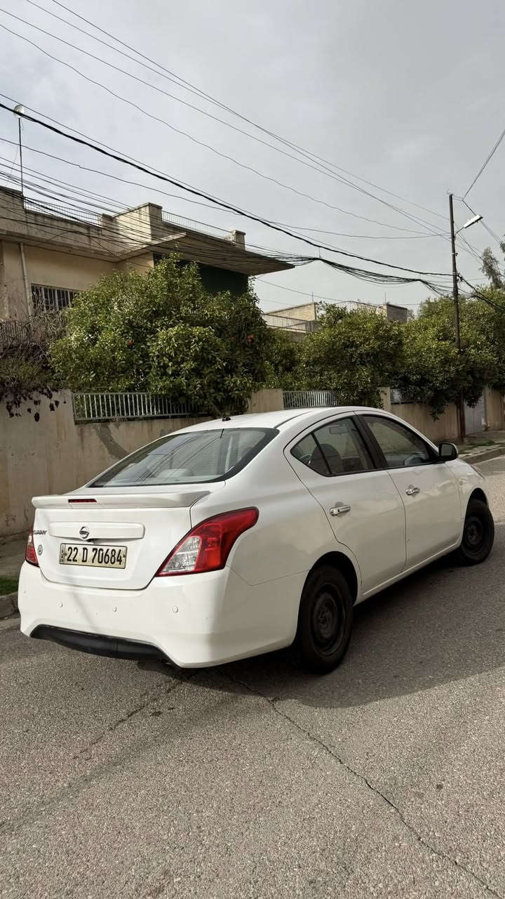 نيسان صني هندي 2020 ماشية 97 الف كيلومتر بيها جاملغين بارد ومكفولة من الصبغ سنوية باسمي السعر 105 ورقة وبيها مجال
***********
