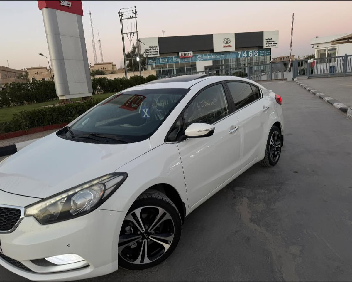 سلام عليكم سيراتو 14 كفاله ماعدا بارد بسيط مقدار شبر ماشيه 153الف رقم جديد تحويل وكال مجاني سنويه لل30
مكينه كير حداديه تايرات جاهزه من كلشي فوووول سويج 
مكاني ديوانيه للاستفسار 
***********
