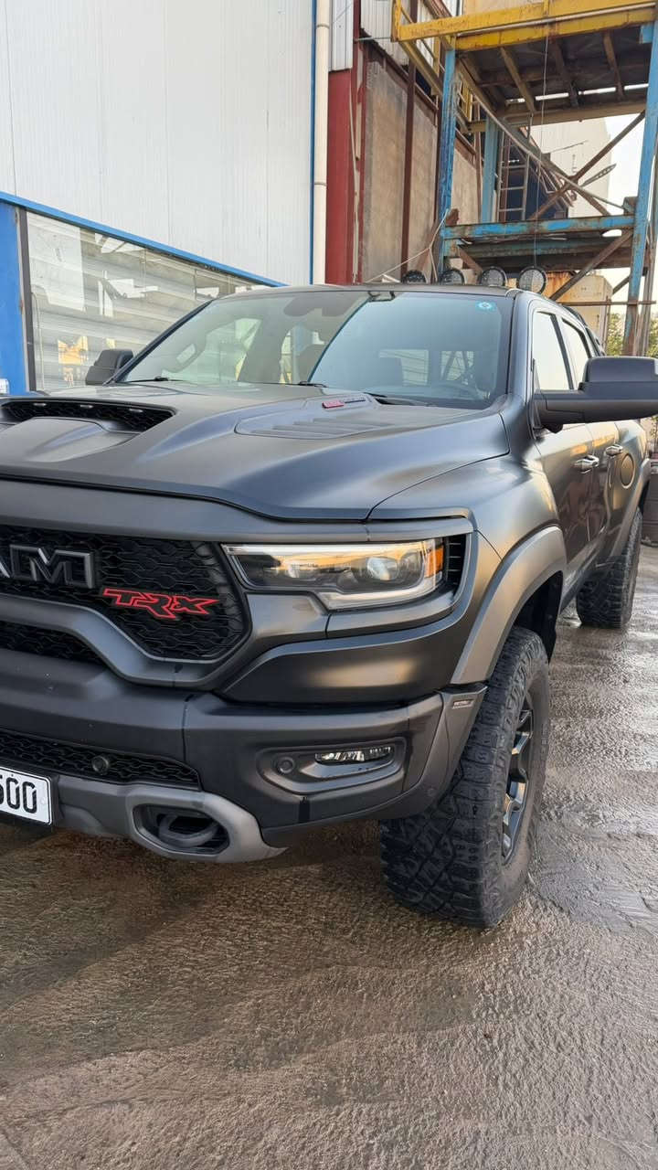 رام الوحش (TRX)فول مواصفات 1/1             وارد امريكي (كلين تايتل)                      رقم مميز 1500بغداد  نقص برغي ما بيهَ 
ماشيه 45,000km
شاشة تيسلا 
داتا شو عارض ع الجامه 
رادارات 360
كامرات 5
حساسات امامي خلفي
كشنات تدفئه وتبريد 
سياقه ذاتيه 
تحديد مسار 
مري كهربائي قلاب تتكبر حجم 2,500
دويات ابواب كهرباء 
دخول ذكي 
بصمات تشغيل 2
رولنگ بار بلاد 
تسكيرة بدي امريكي بلاد ابو المفتاح
وباقي مواصفات الTRX المعروفه لا تعد ولا تحصى 
بروجكترات عملاقه مشدوده سستم كامل 
اناره جوه السياره كلشي يشتغل ببصمات موجوده داخل الدواخل بلاديه 
انارة الأشارات ❤️

ملاحضه:السياره لون فيلي لامع مكتوب بالسنويه اسود غير محدد الصور موجوده بالنهايه 
مغلفة ppf أسود طافي مات يم البريمي ضمان 12سنه
رقم مميز على حجم السياره 1,500
للتواصل وتساب واتصال فقط ما موجود ع الفيس 
***********
***********
