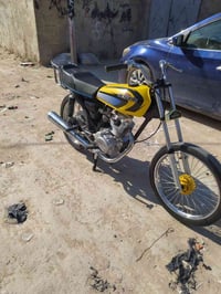 دراجه للبيع موديل 18تعمير 25مكينه شلامجه مفتوحه مره وحده السعر 650 رقم...