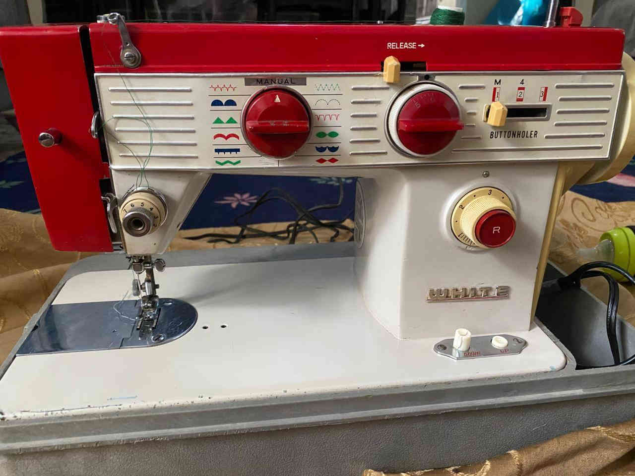 للبيع العنوان نجف شارع المطار ***********
السعر ٢٠٠ وبيها مجال
