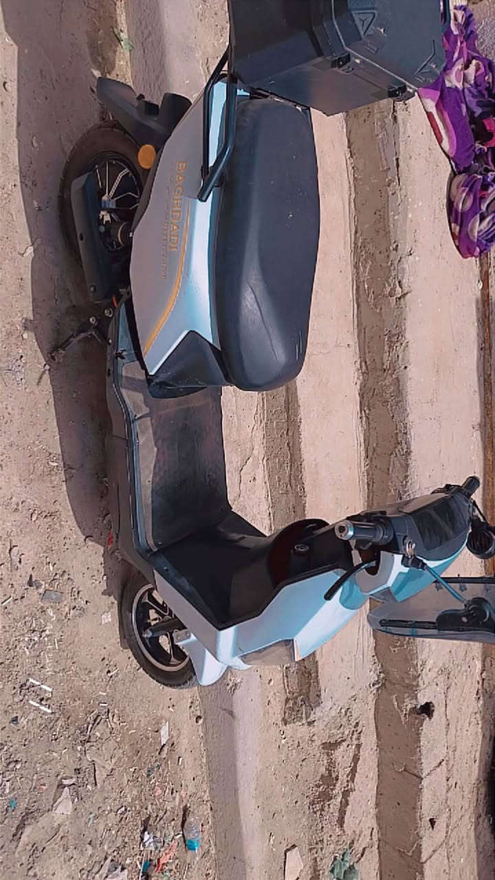 دراجه شحن للبيع مكفوله كفاله عامه ست باتريات نظافه 90% 100 والسعر مناسب 700 وبيها مجال هذا*********** واتساب فقط
