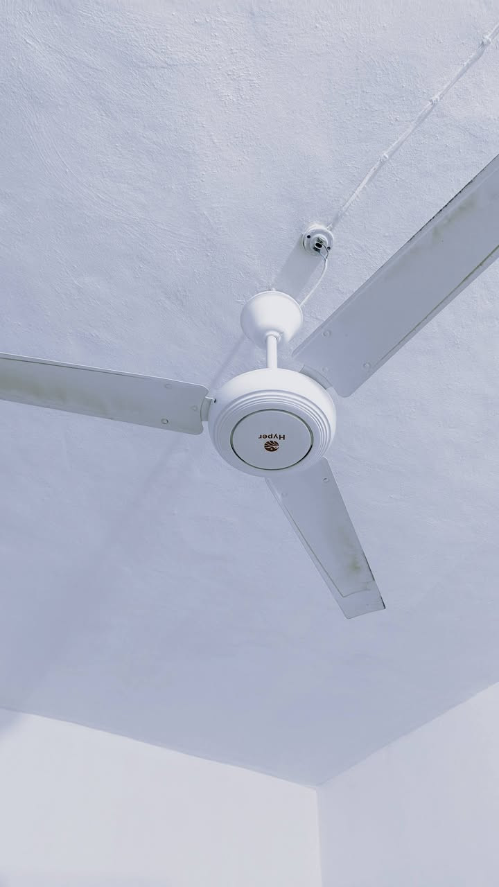 مراوح ع ١٠
غساله ب٥٠ 
سبلت بنسونك طنين ب٣٢٥
سبلت دنكه ب٣٠٠
*********** واتساب
